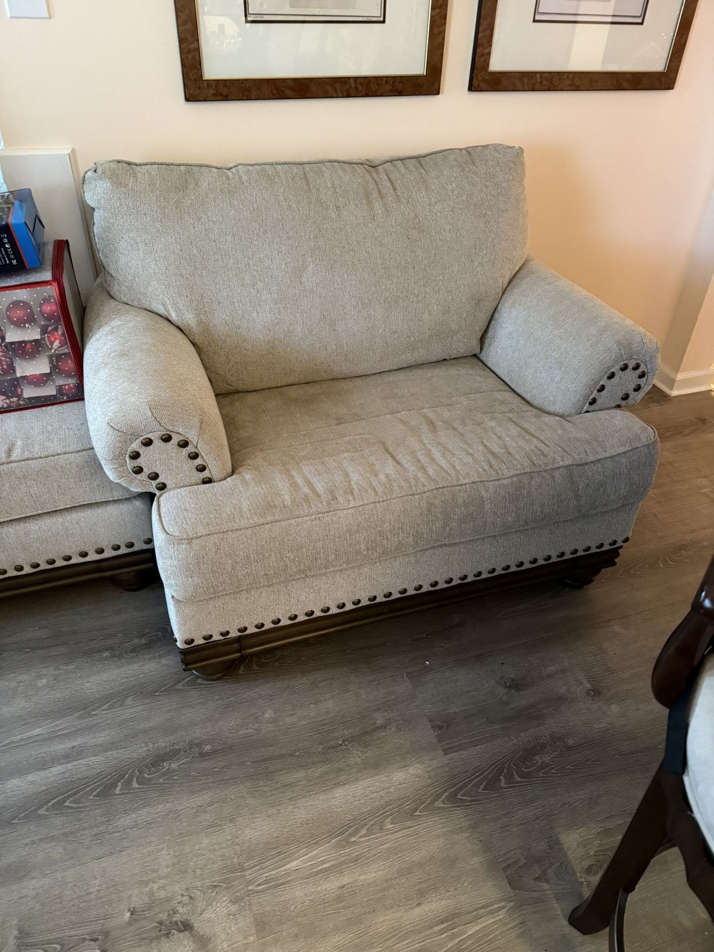 Ashley Reading Chair With Ottoman