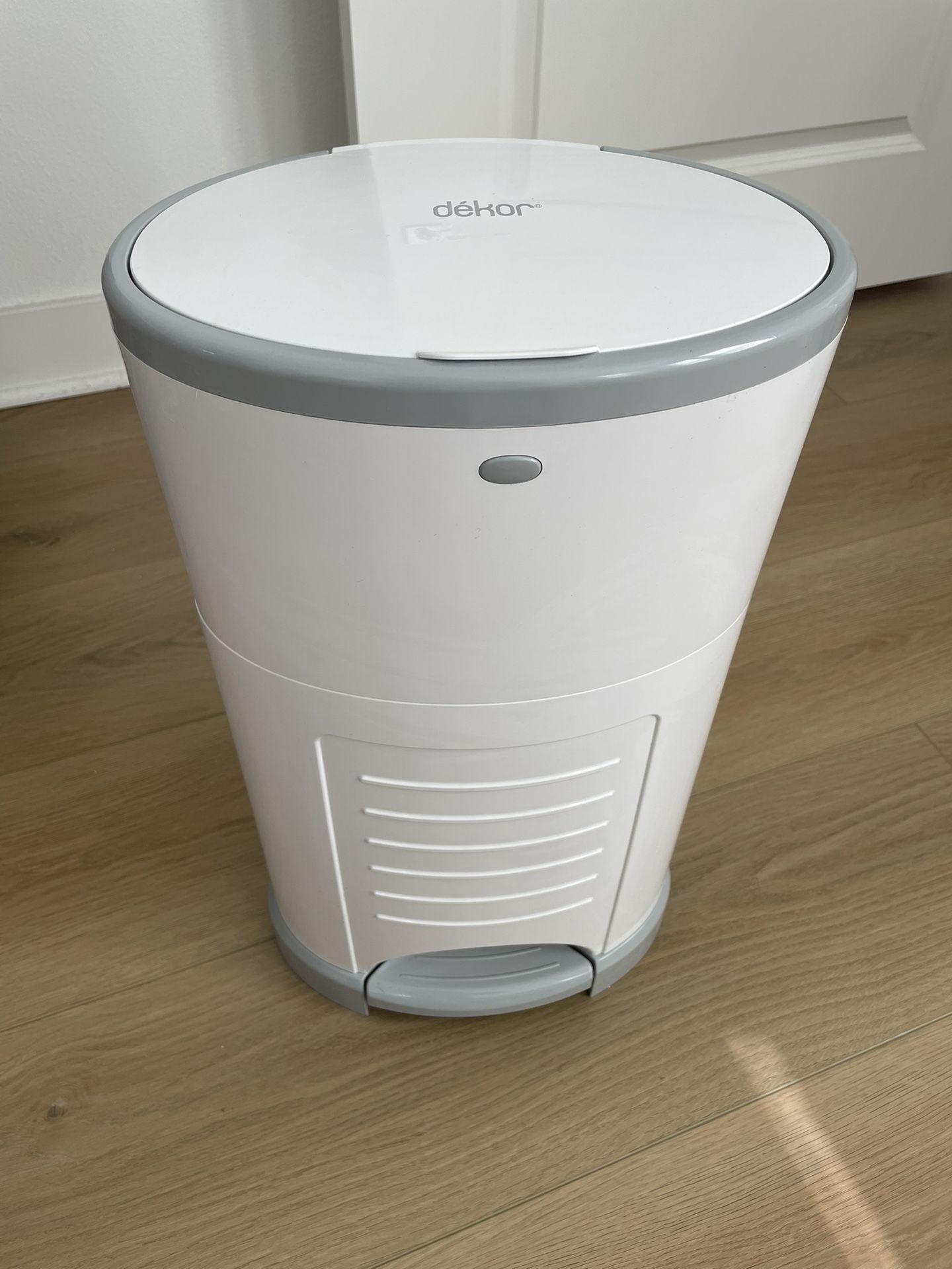 Dekor Diaper Pail $5