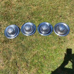 Chevy Rally Wheel Center Caps (original ) 4