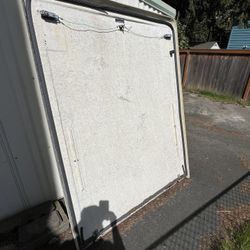 Tonneau cover pickup truck