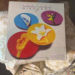 Set Of 4 GIVENCY Salad Plates