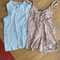 2 Top Bundle ( Abercrombie and Brandy Melville )