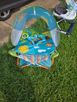 Foldable baby bouncer