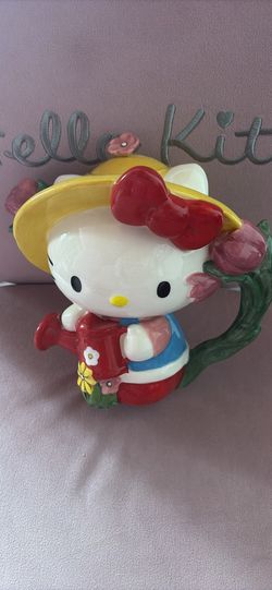 Hello Kitty Tea Pot 