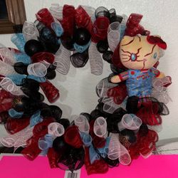 Hello Kitty Halloween Wreath 