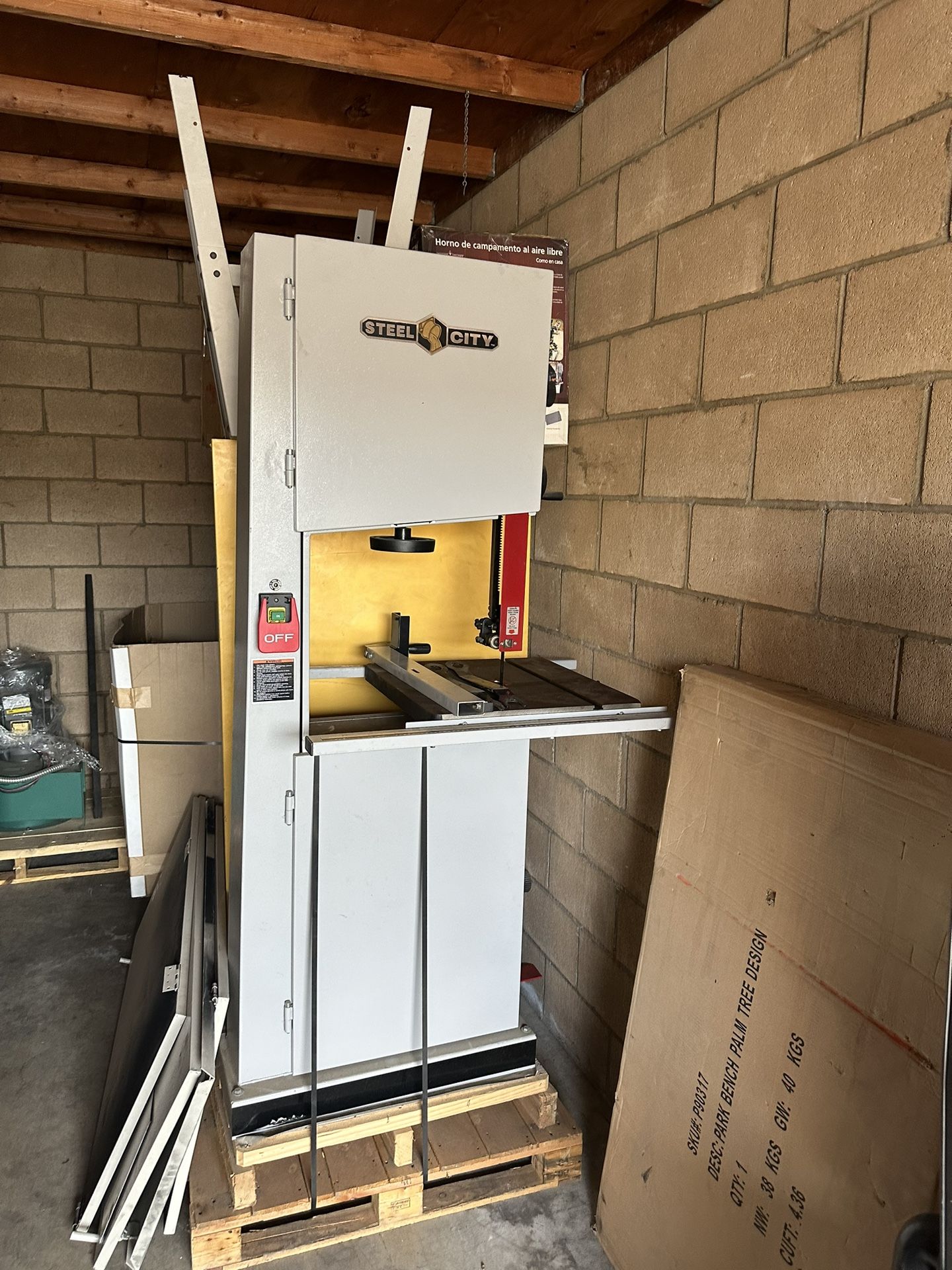 Steel City Tool Works 18” Industrial Band Saw