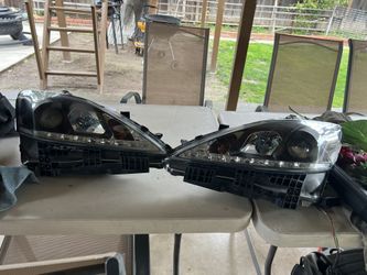Lexus IS 250 350 Headlights