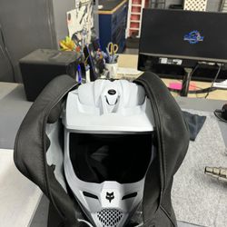 Fox V3 Helmet