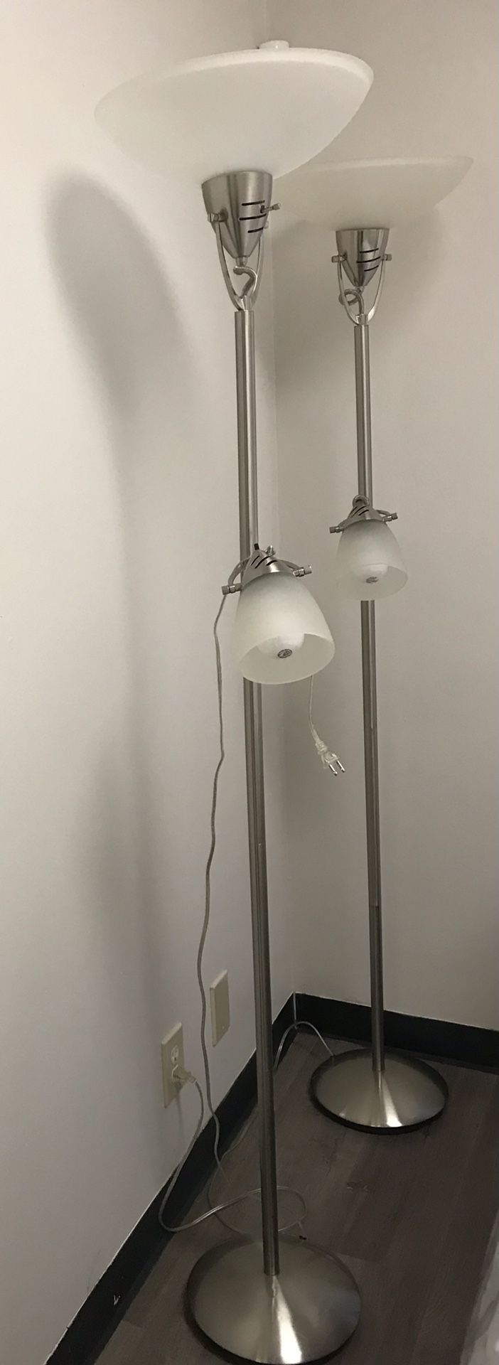 Set of Tall Lamps ! Sturdy And Working  ! 
