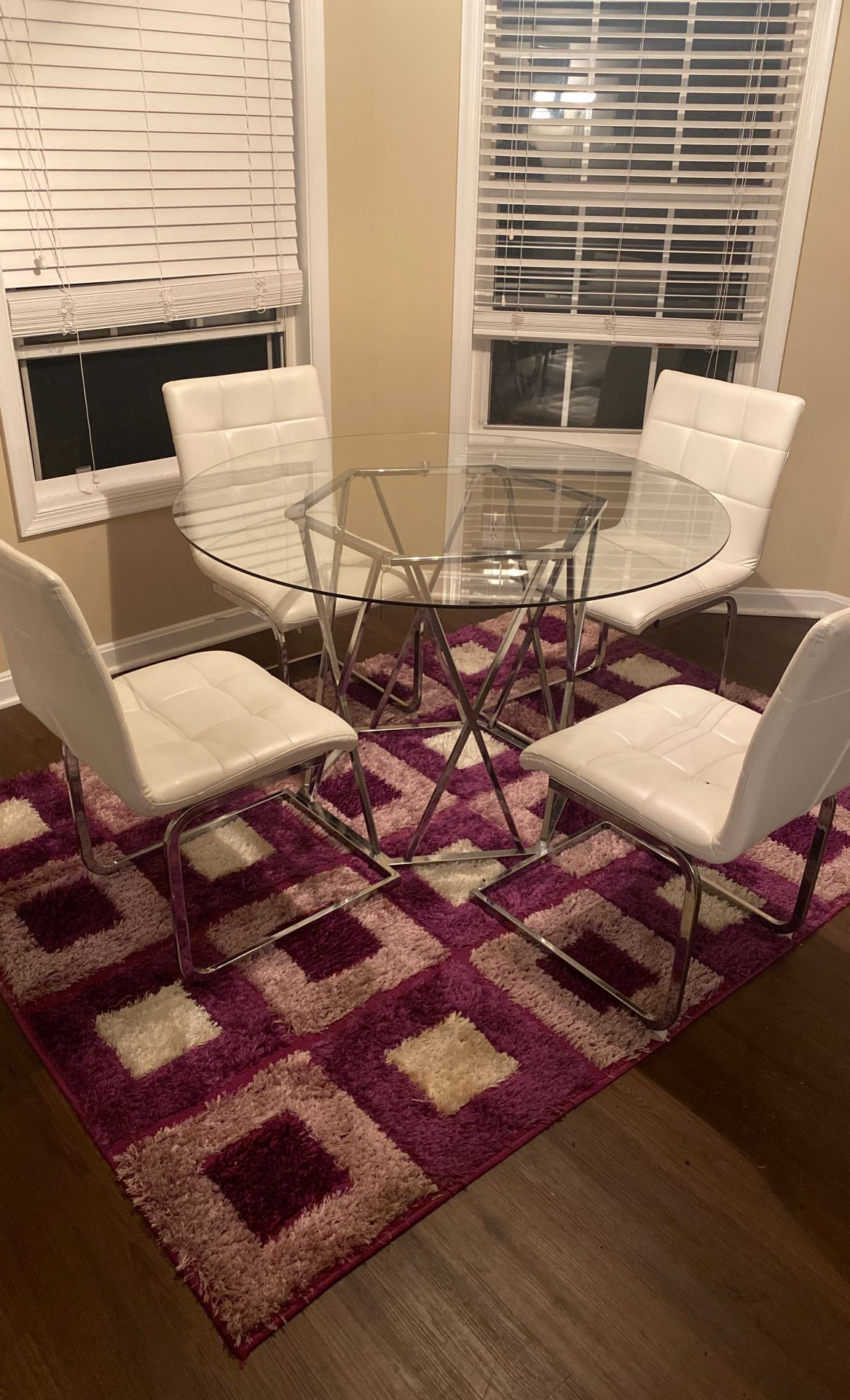Dining table with rug