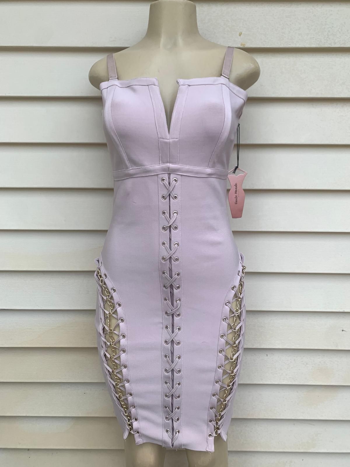 Vestido en color lilac disponible en diferente Medidas