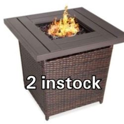 28in Fire Pit Table 50,000 BTU Wicker Propane w/ Faux Wood Tabletop, Cover