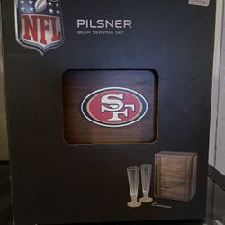 Pilsner Beer Serving Set