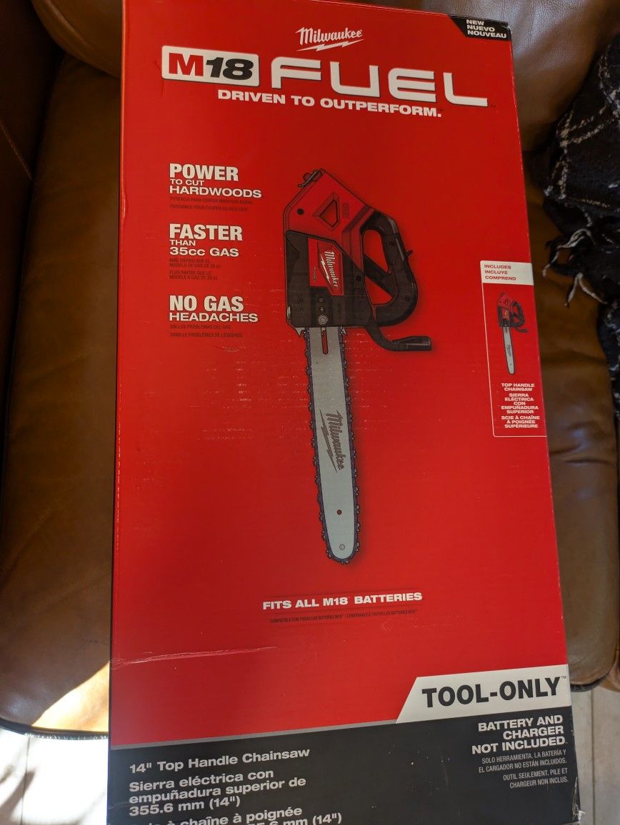 Milwaukee M18 Fuel Chainsaw 