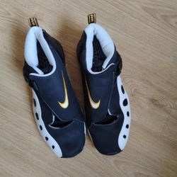 Nikes 
