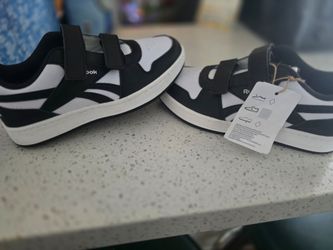 Reebok size 3