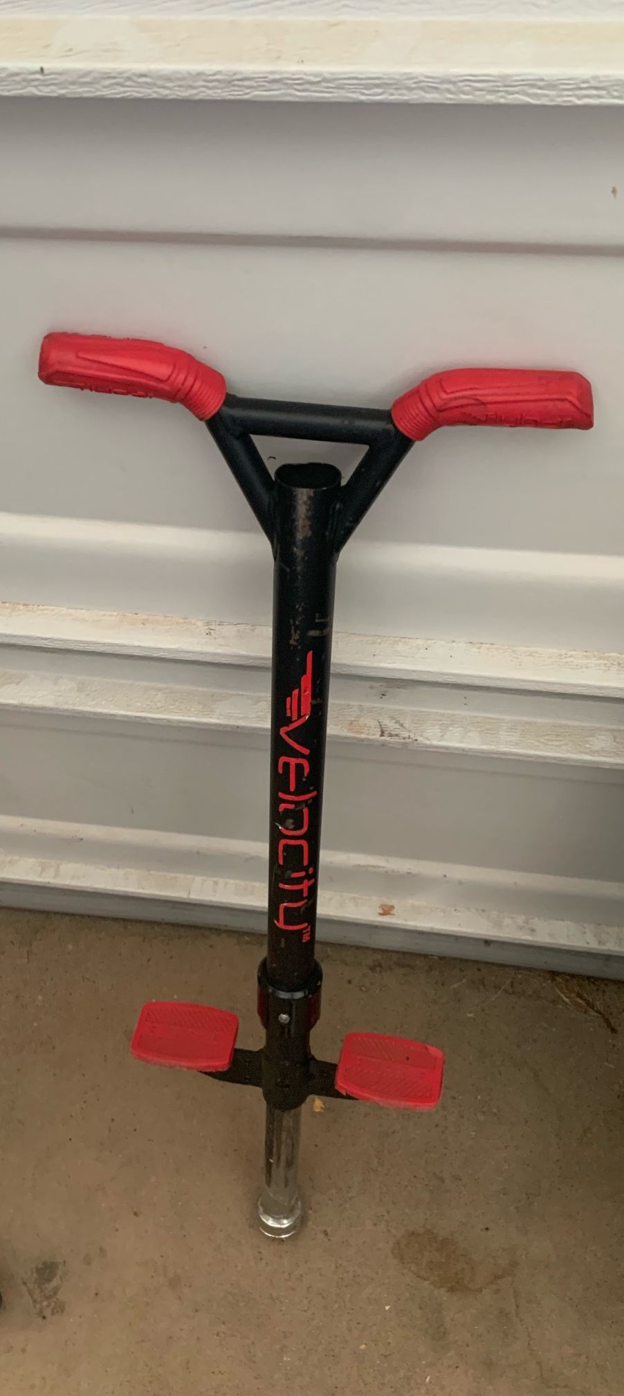 Flybar Velocity Pro Pogo Stick-Red