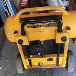 Dewalt Compressor 