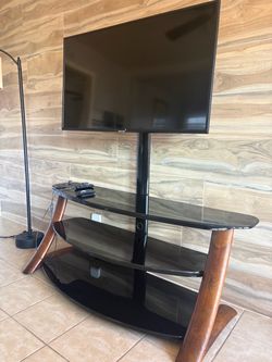 43 Samsung with tv stand