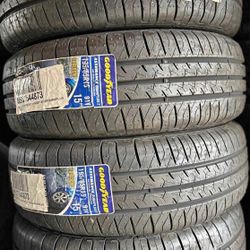 195 65 15 Vendo Un Set De Llantas Nuevas Con Garantía Marca GOODYEAR