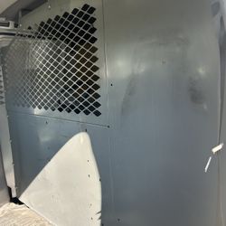 06 Gmc Savanna Partitioner Panel 