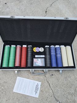 Texas Hold'em Poker Chip Set in Aluminum Case