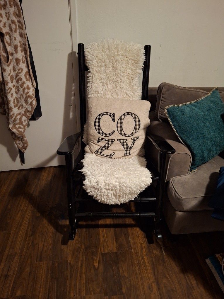 New Rocking Chair $100 OBO