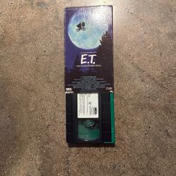 E.T. STEVEN SPIELBERG VHS TAPE MOVIE
