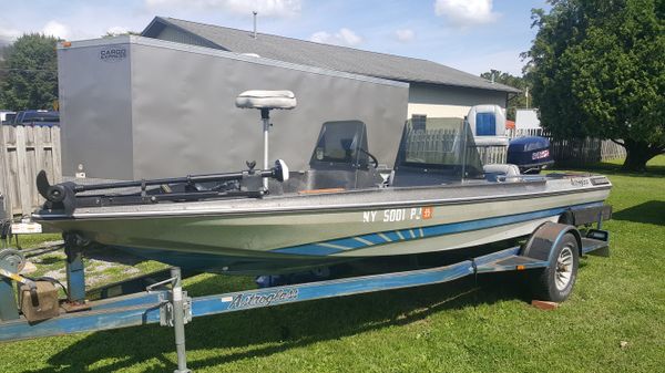 1984 astro bass boat