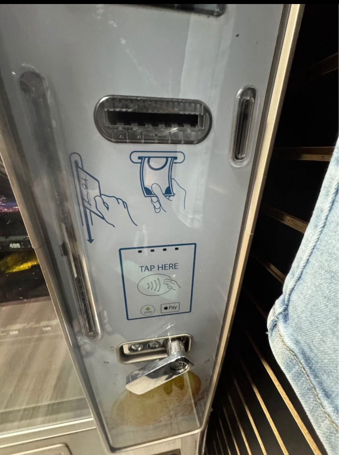 Vending Machine Vending machines & Dispensers