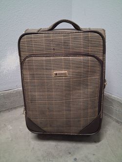 London Fog Rolling Suitcase – Plaid Carry-On, Spinner Wheels