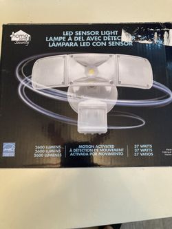 HomeZone Security LED Sensor Light 2600 Lumens 