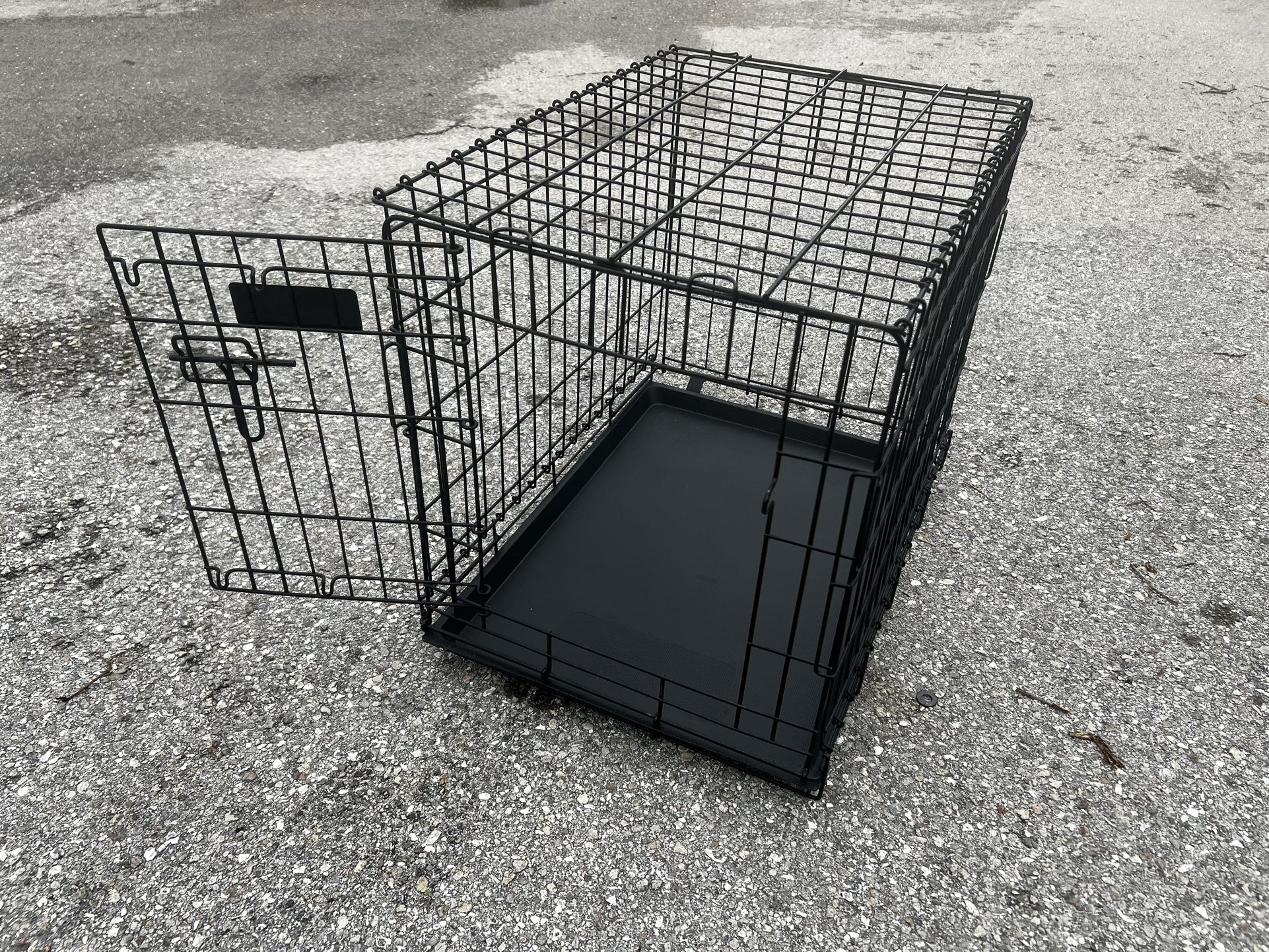 24x18x20in Black Metal Single Door Dog Pet Animal Cage Containment Crate! Great for dogs 30lbs and under
