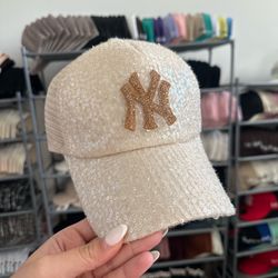 Beige sequin New York Yankees gold rhinestone snapback hat