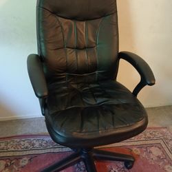 Black Office Chair.