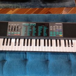Yamaha Pss-270 Electronic Keyboard 