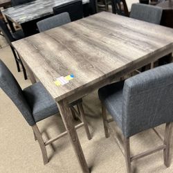 Nice Bar Style Dinette 