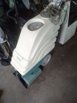 Carpet /floor cleaner