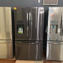 Black Stainless Steel Frigidaire Bottom Freezer Refrigerator‼️‼️