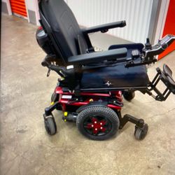 POWER CHAIR