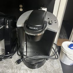 2 Keurigs