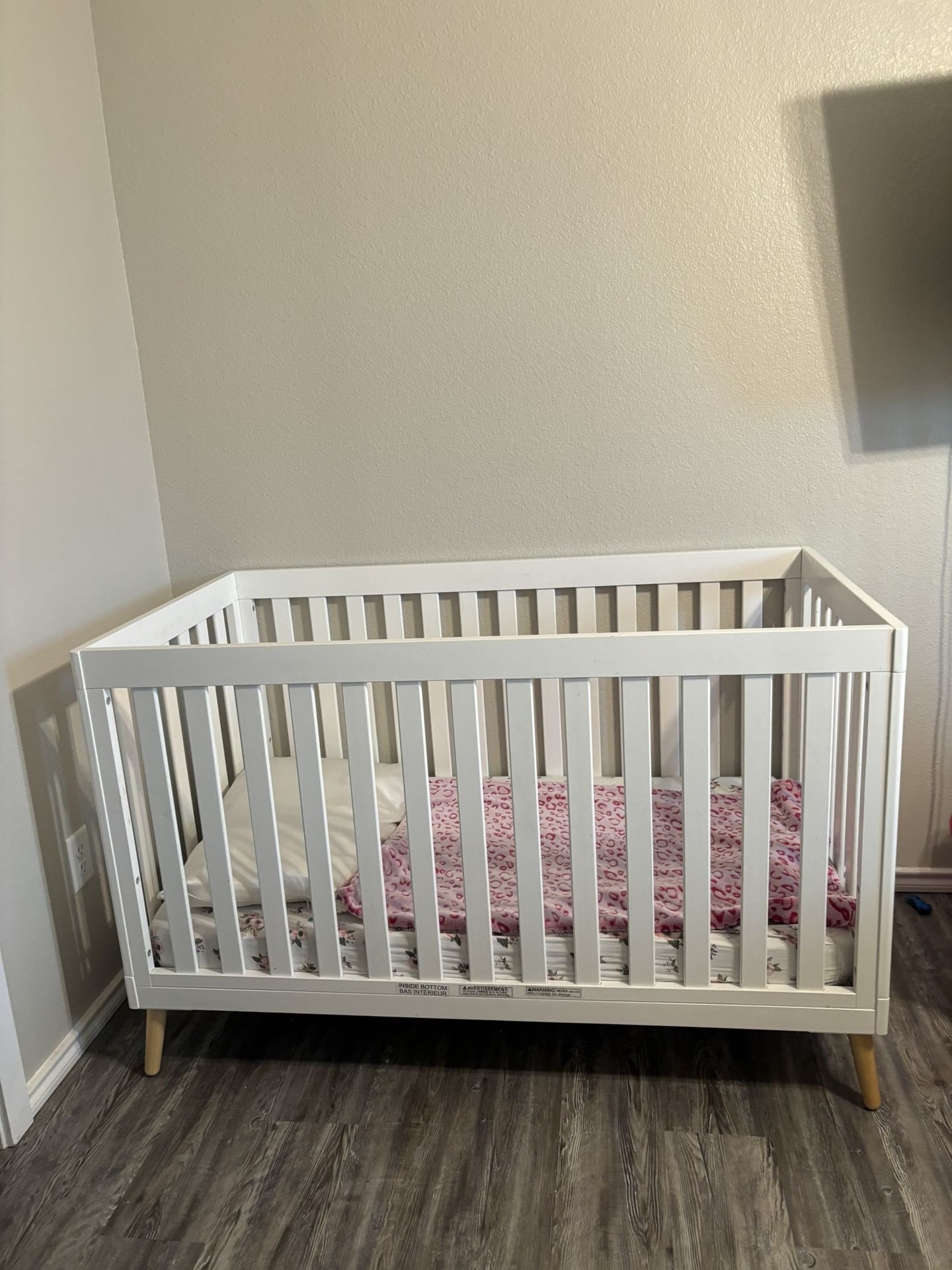 Baby Crib And Waterproof Mattress