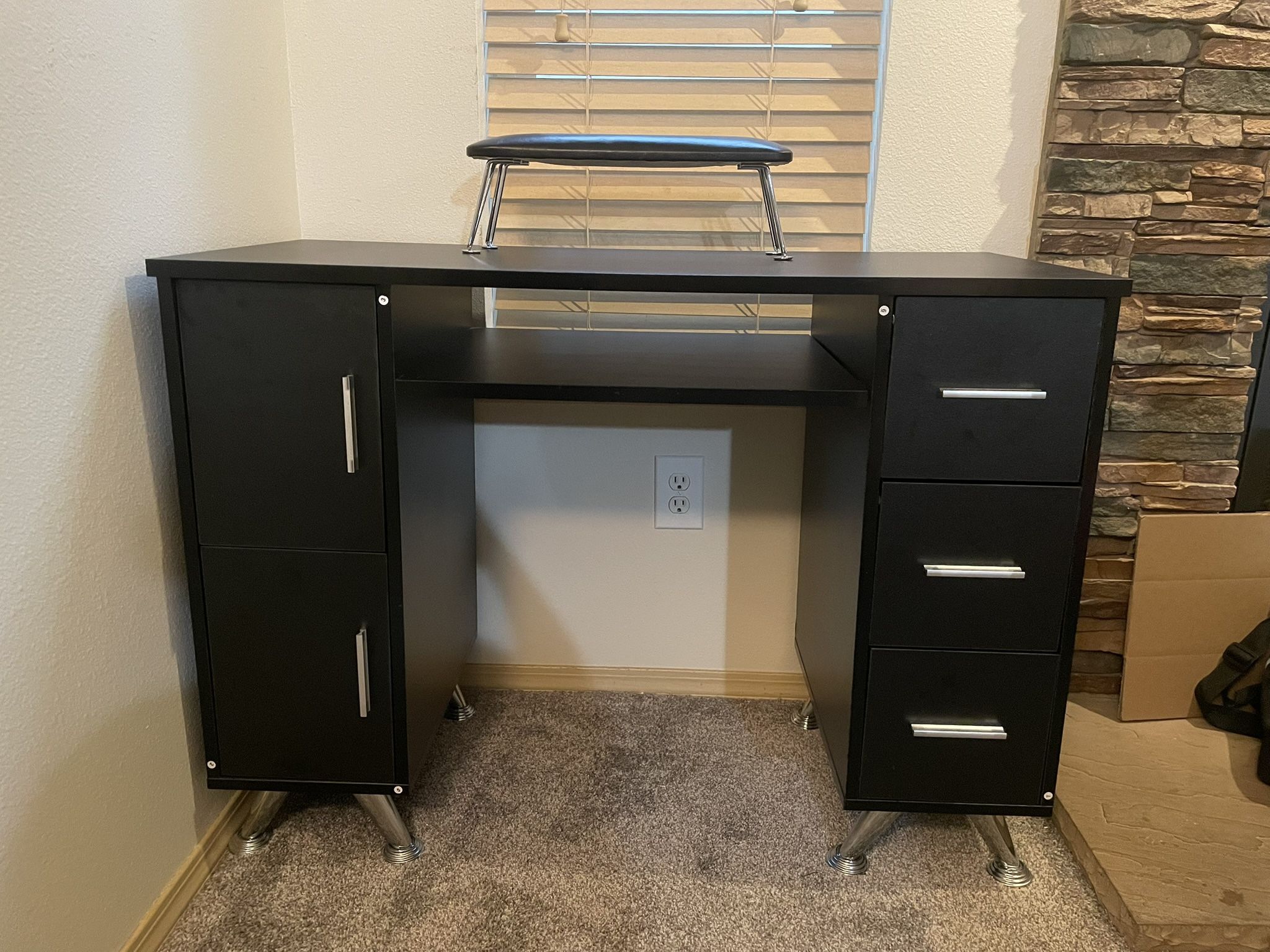 Nail Manicure Desk With Wrist rest 