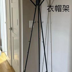 Cloth stand