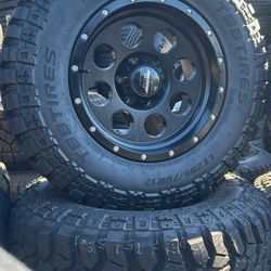 WHEELS PRO COMP 17x9 BRAND NEW
