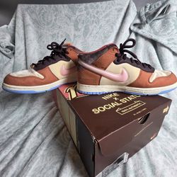 Nike Dunk X Social Status Chocolate Milk Size 11