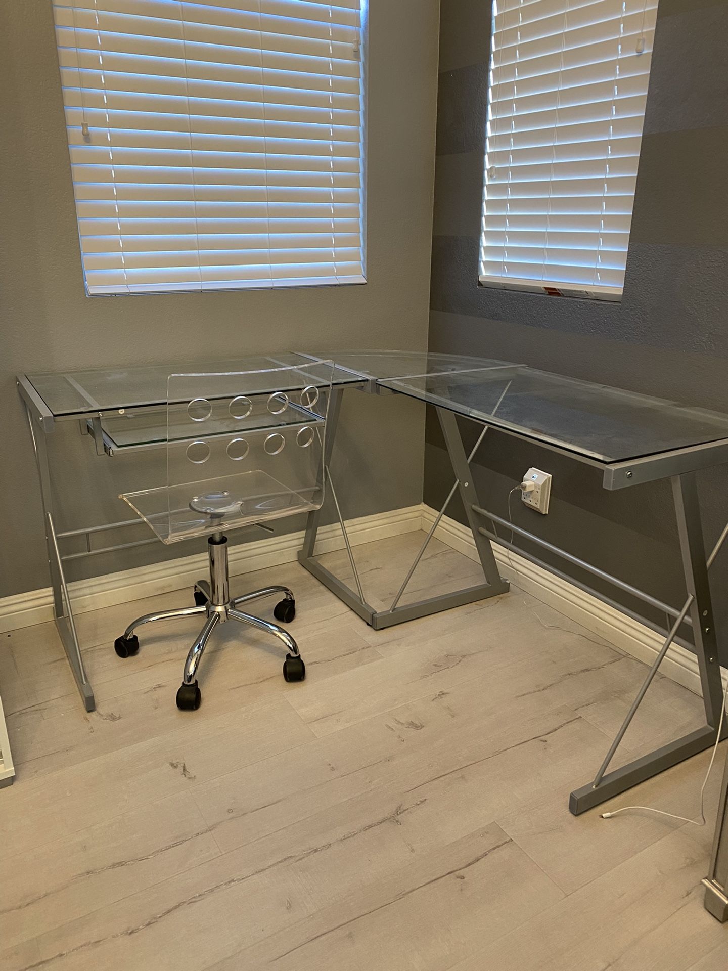 Glass desk & Chair