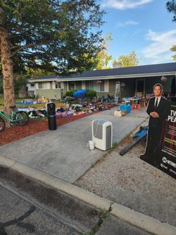 Garage Sale 601 S Franklin Park Dr Boise 