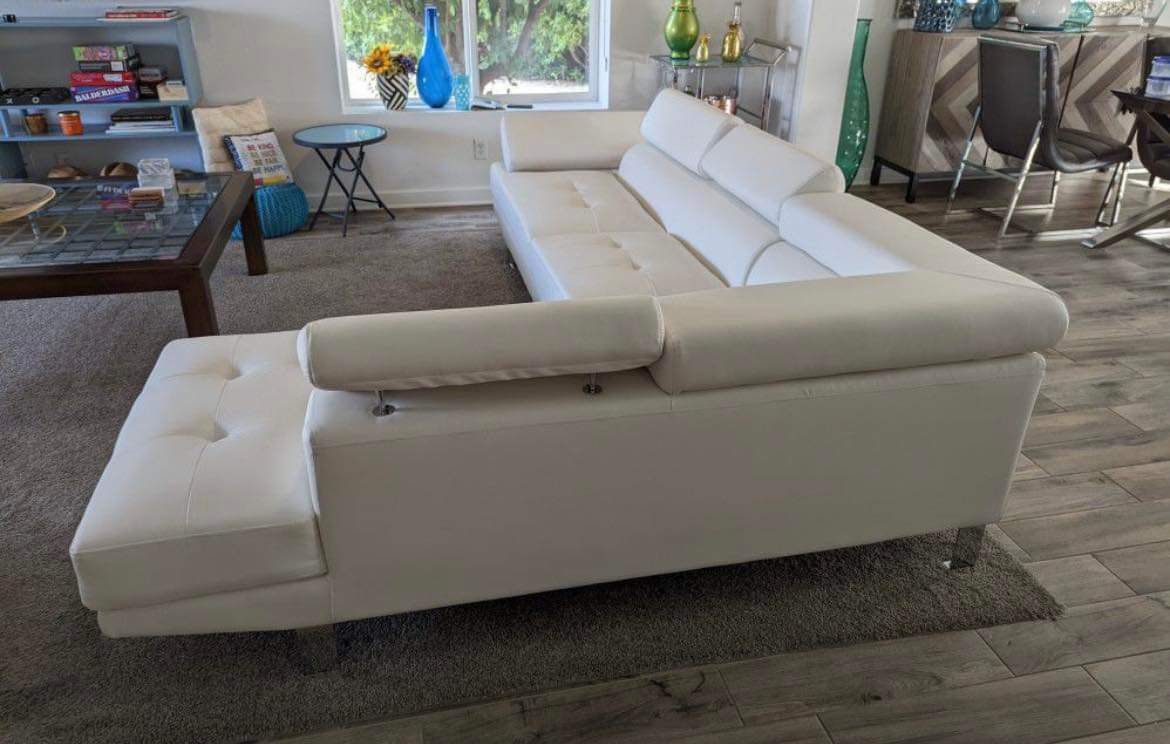 New White Sectional Couch Includes Free Delivery