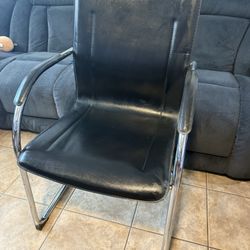 Modern Black Cantilever Guest/Office Chair with Chrome 